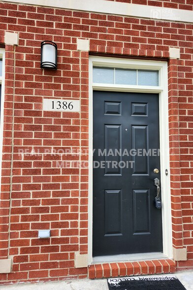 Building Photo - 1386 Raliegh Pl