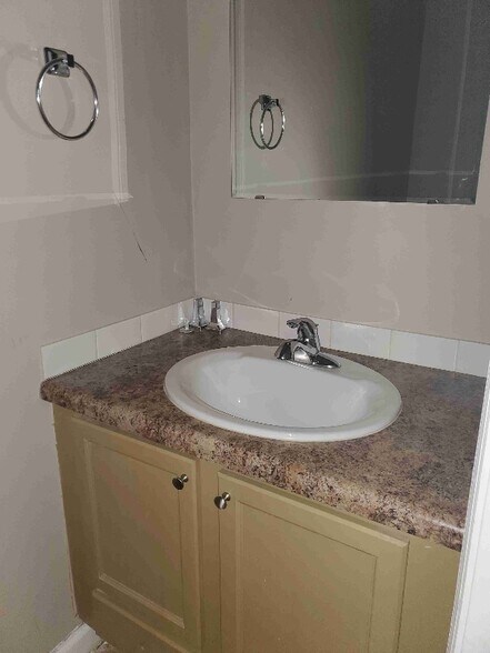 Building Photo - 1413 Tangora Ln