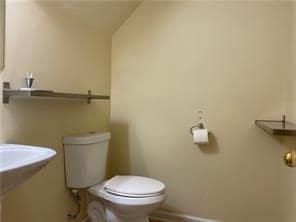 Building Photo - 10861 Alderwood Cove