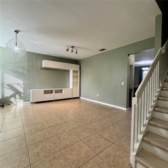 Building Photo - 1855 SW 89th Ter