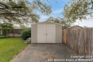 Building Photo - 14115 Moss Farm St
