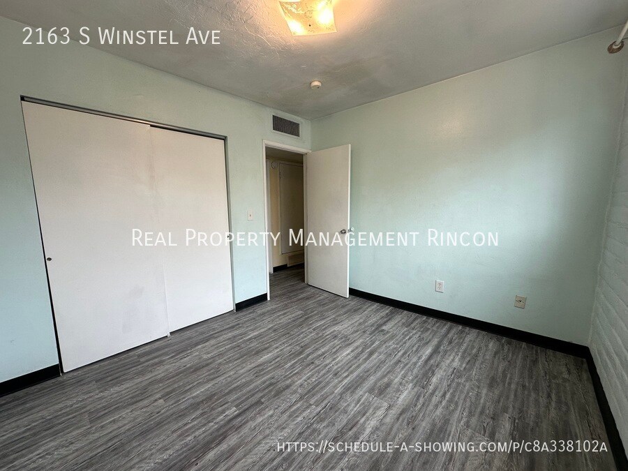 Building Photo - 2163 S Winstel Ave