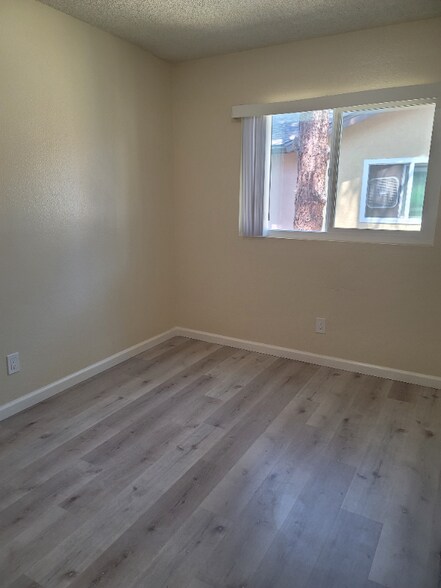 Building Photo - 9646 Winter Gardens Blvd