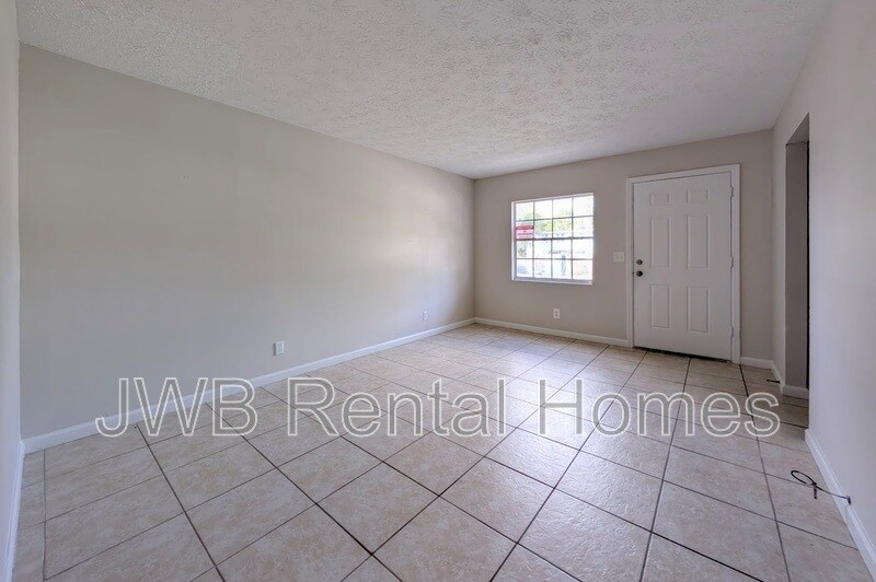 Building Photo - 2873 Yellow Pine Ct