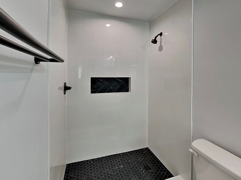 Building Photo - 2852 Scarlet Rd