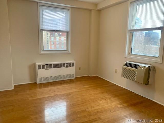 Building Photo - 444 Bedford St