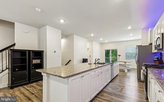 Building Photo - 45455 Concord Wy