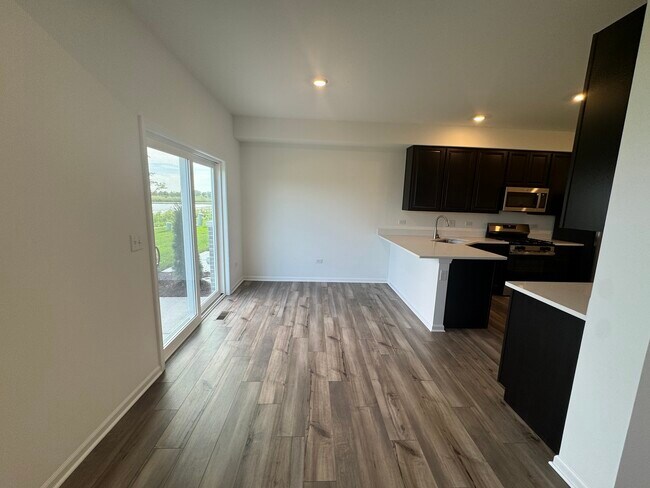 Building Photo - 7714 Nightshade Ln