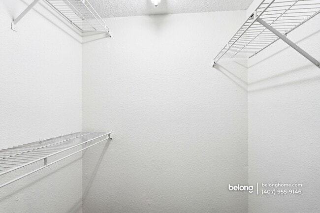 Building Photo - 2542 Davenport Cir