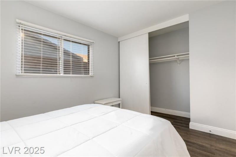 Building Photo - 2120 Wagonwheel Ave