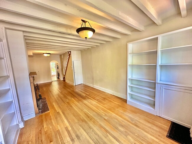 Building Photo - Glamorous Georgetown 2 Bedroom 1 Bath Historic Row Home with Patio -East Village