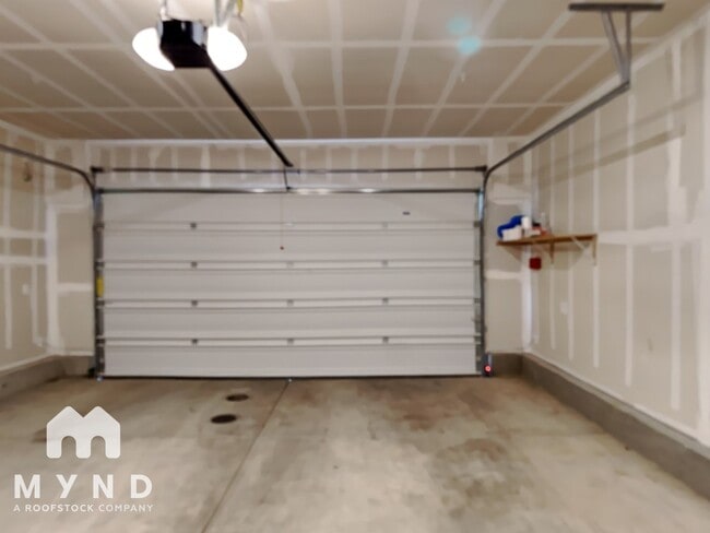 Building Photo - 2832 Mossy Creek St