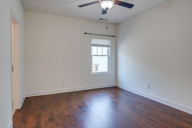 Building Photo - 5222 Kentucky Ave