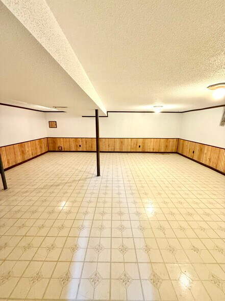 Building Photo - 3203 Ave A