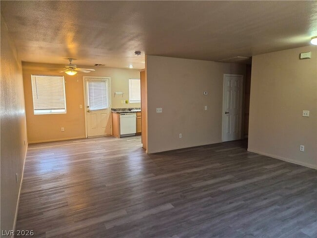 Building Photo - 1080 HALL