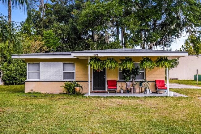 Building Photo - 5573 Windermere Dr