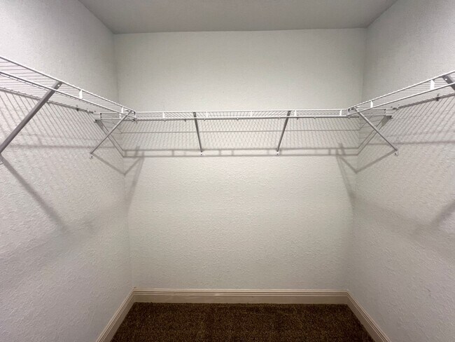 Building Photo - Beautiful 3 BD/2BA Home in Beautiful Ocklawaha!!!