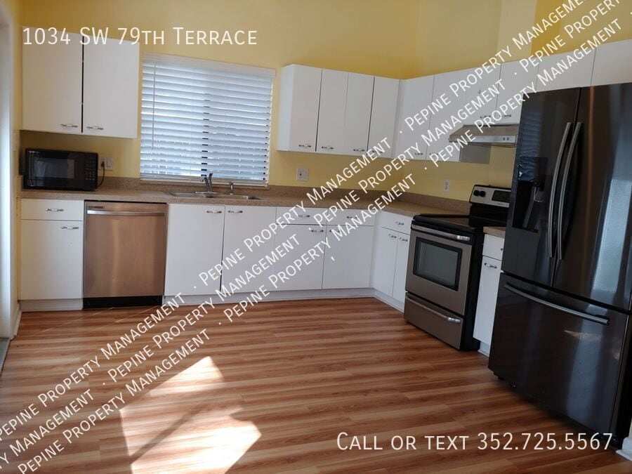 Building Photo - 1034 SW 79 Terrace
