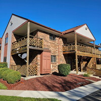 Building Photo - 1 Bedroom, 1 Bathroom Condo, 1st Floor and...