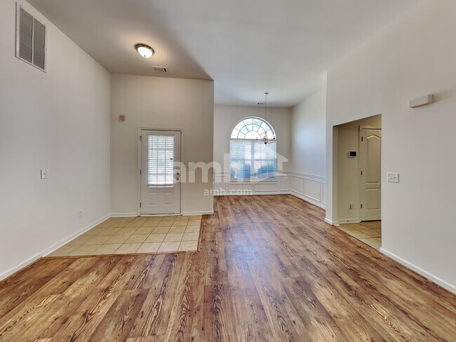 Building Photo - 5147 Scenic View Rd