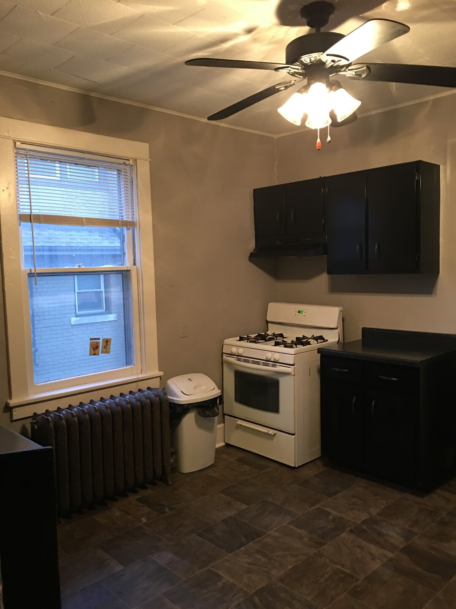 Building Photo - 122 N 35th St