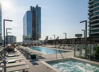 Building Photo - 364 N Union Ave