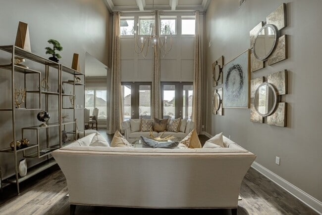 Building Photo - Winslow Cove Furnished Executive Estate with Pool