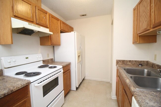 Building Photo - 5205 Charbar Dr