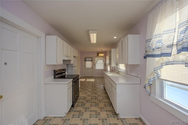 Building Photo - 769 19th St