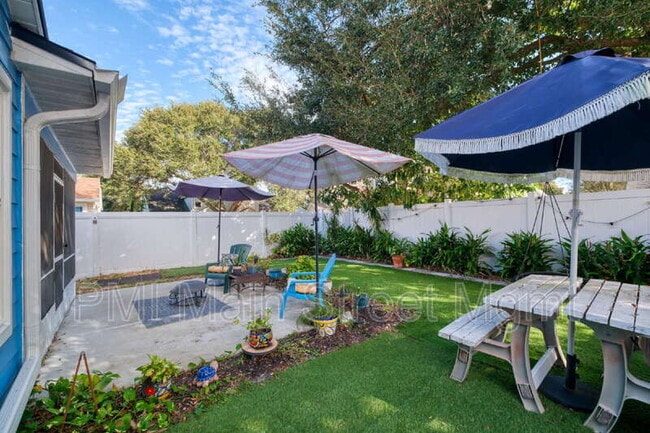 Building Photo - 6677 Ryan Chase Ct