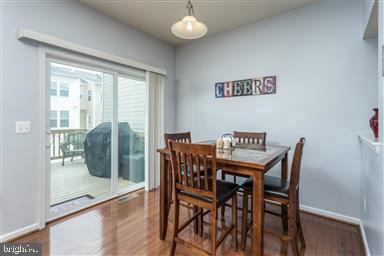 Building Photo - 250 Schramm Lp