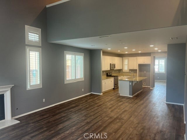 Building Photo - 11384 Valley Oak Ln