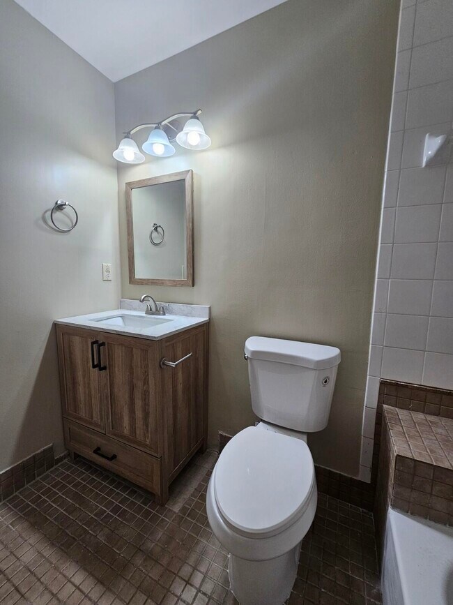 Building Photo - 3150 Leewood Terrace