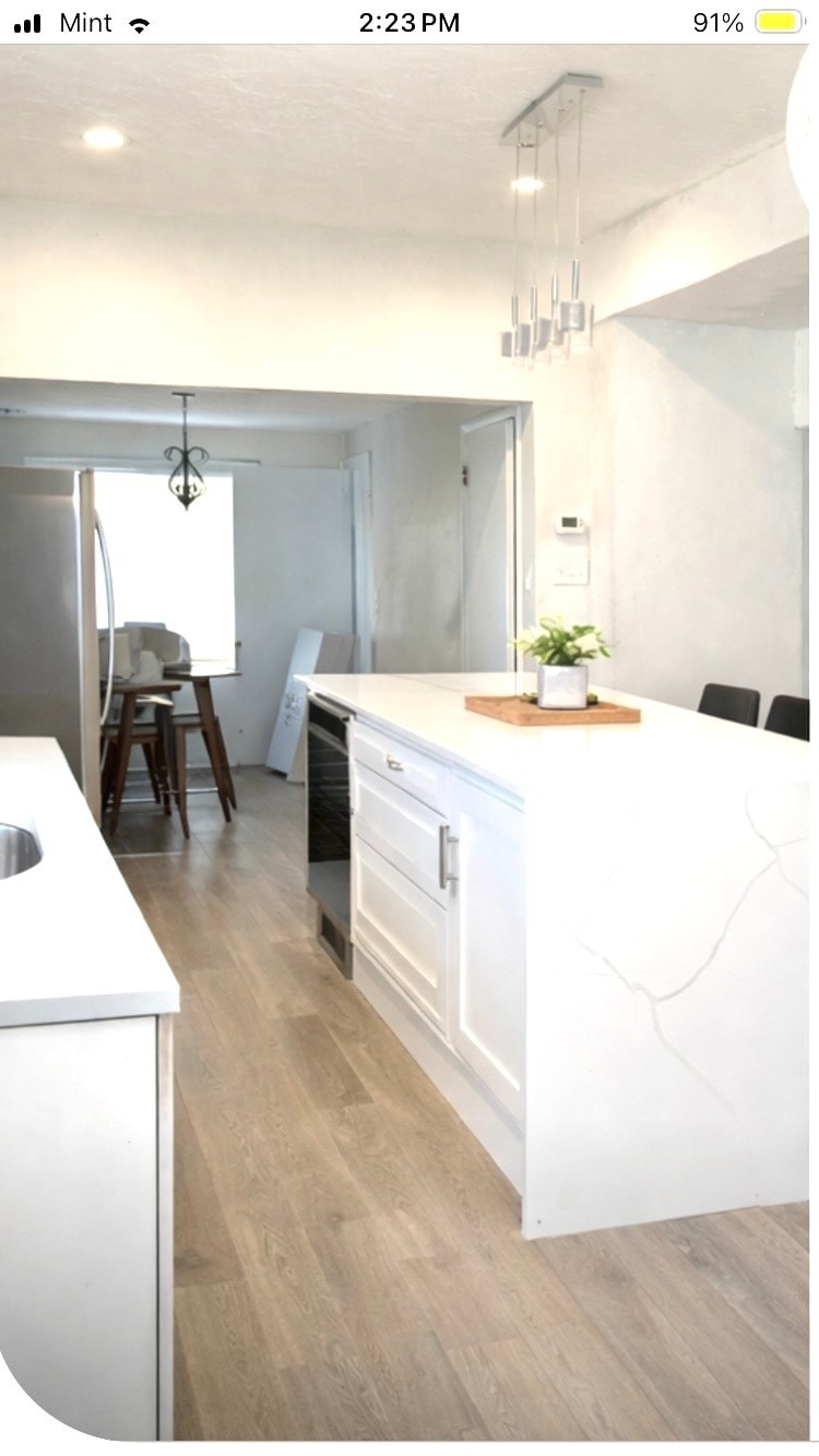 Building Photo - 832 S Roosevelt St