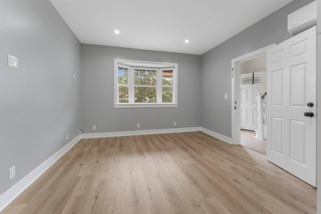 Building Photo - 4317 Cottage Ave