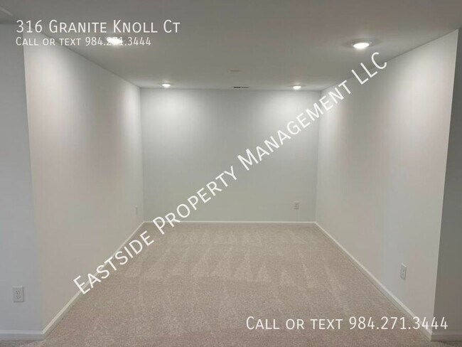 Building Photo - 316 Granite Knl Ct