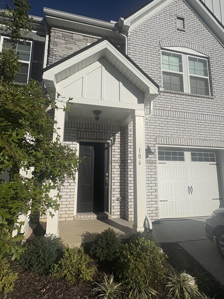 Building Photo - 106 Brighton Ln