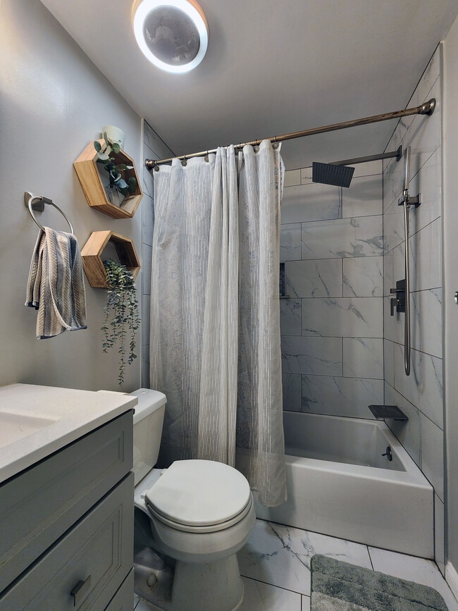 Building Photo - 5740 Yellowrose Ct