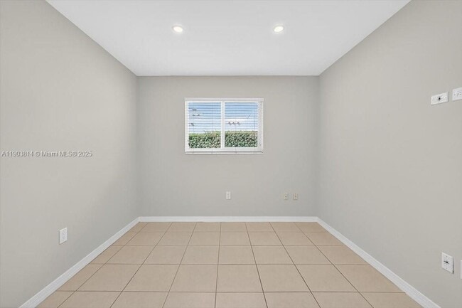 Building Photo - 349 Santander Ave