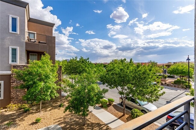 Building Photo - 3165 Via Como