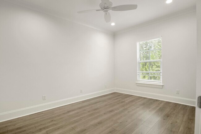 Building Photo - 82 Sugar Sands Dr
