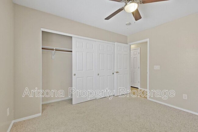 Building Photo - 31567 N Cactus Dr