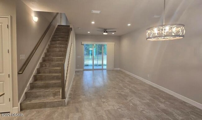 Building Photo - 54 Longridge Ln