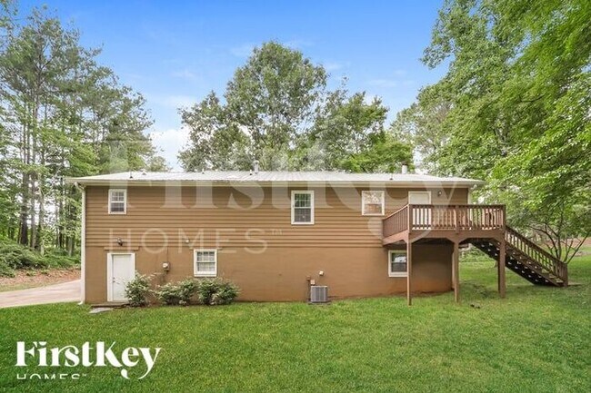 Building Photo - 367 W Paulding Blvd