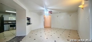 Building Photo - 5707 Lovett Oaks