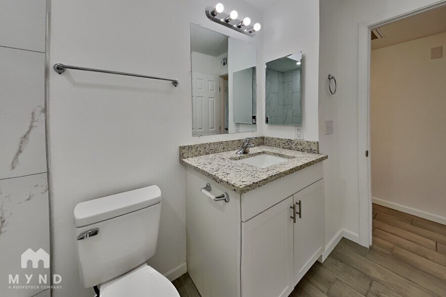Building Photo - 6657 W Ocotillo Rd