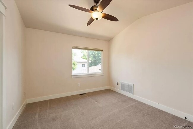 Building Photo - 5 bedroom home 3 blocks from Wash Park!