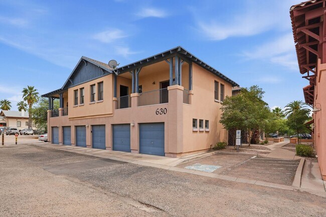 Building Photo - 630 Harvill Dr