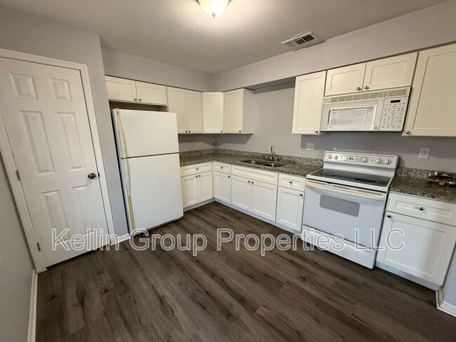 Building Photo - 1039 N Brunnell Pky