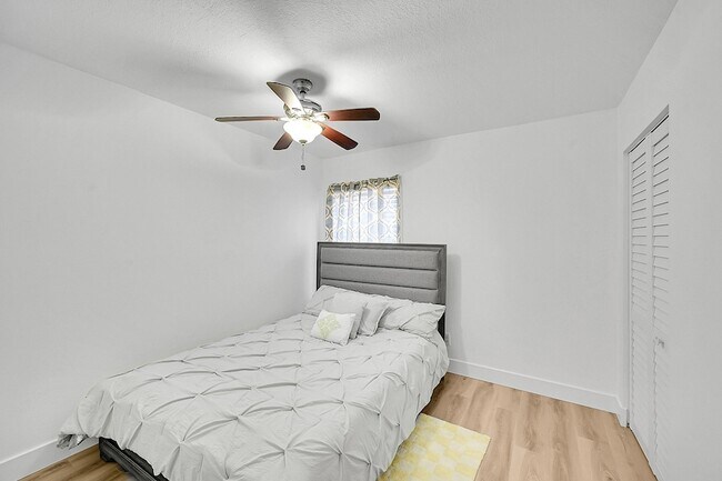 Building Photo - 9503 Boca Cove Cir